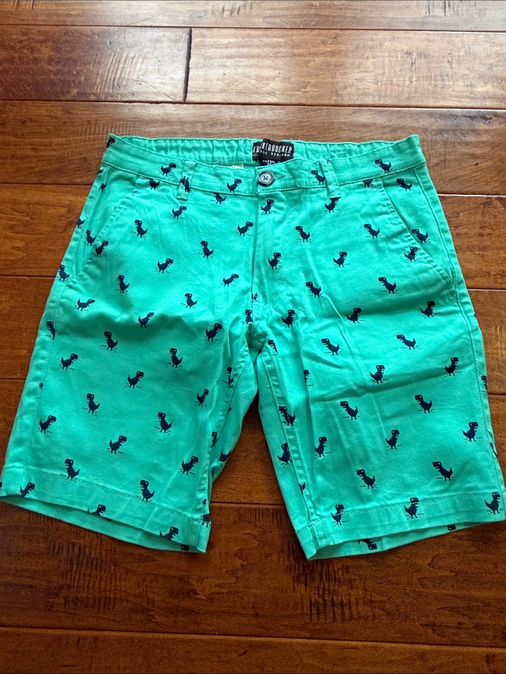 Vineyard Vines Vibe Teal Shorts with Navy Whale Motif